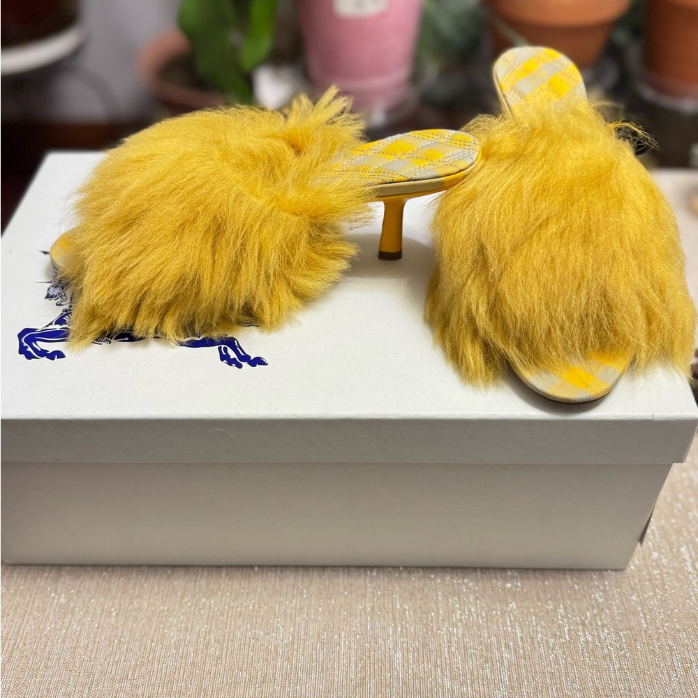 NWT Burberry Yellow Shearling Heeled Mules